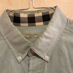 Burberry Chambray Mens Shirt - Classic Burberry check lined collar size Medium